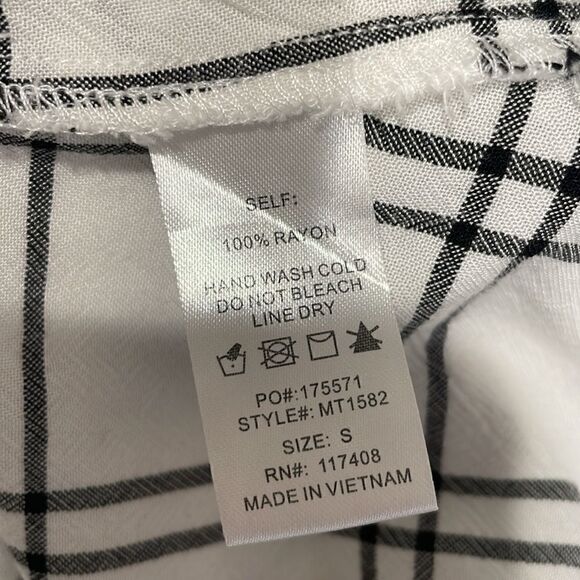 Forever 2  tie front, black/white, button down plaid shirt | size S - Picture 7 of 7